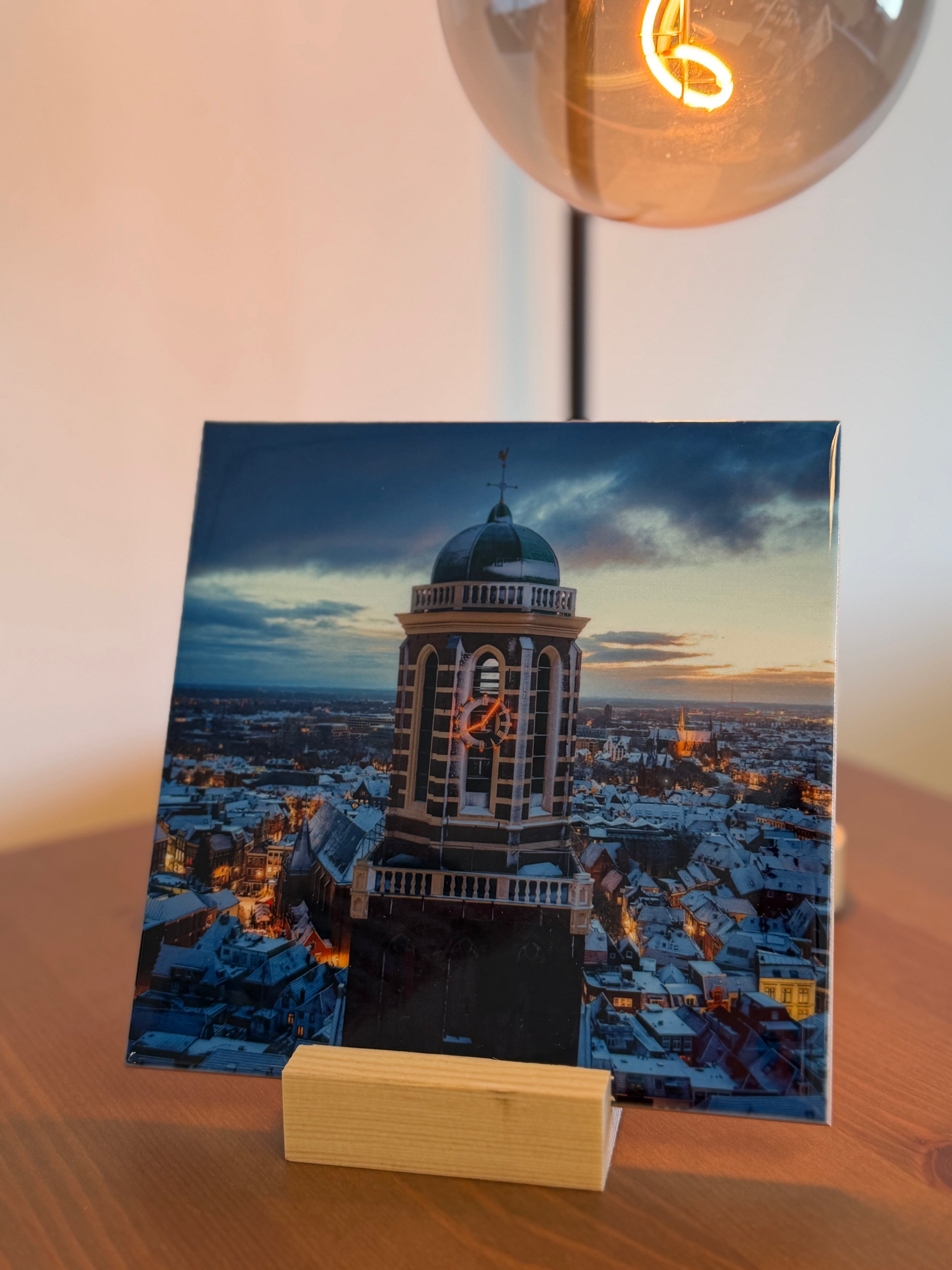 "Peperbus in de sneeuw' tegel (15x15 CM)