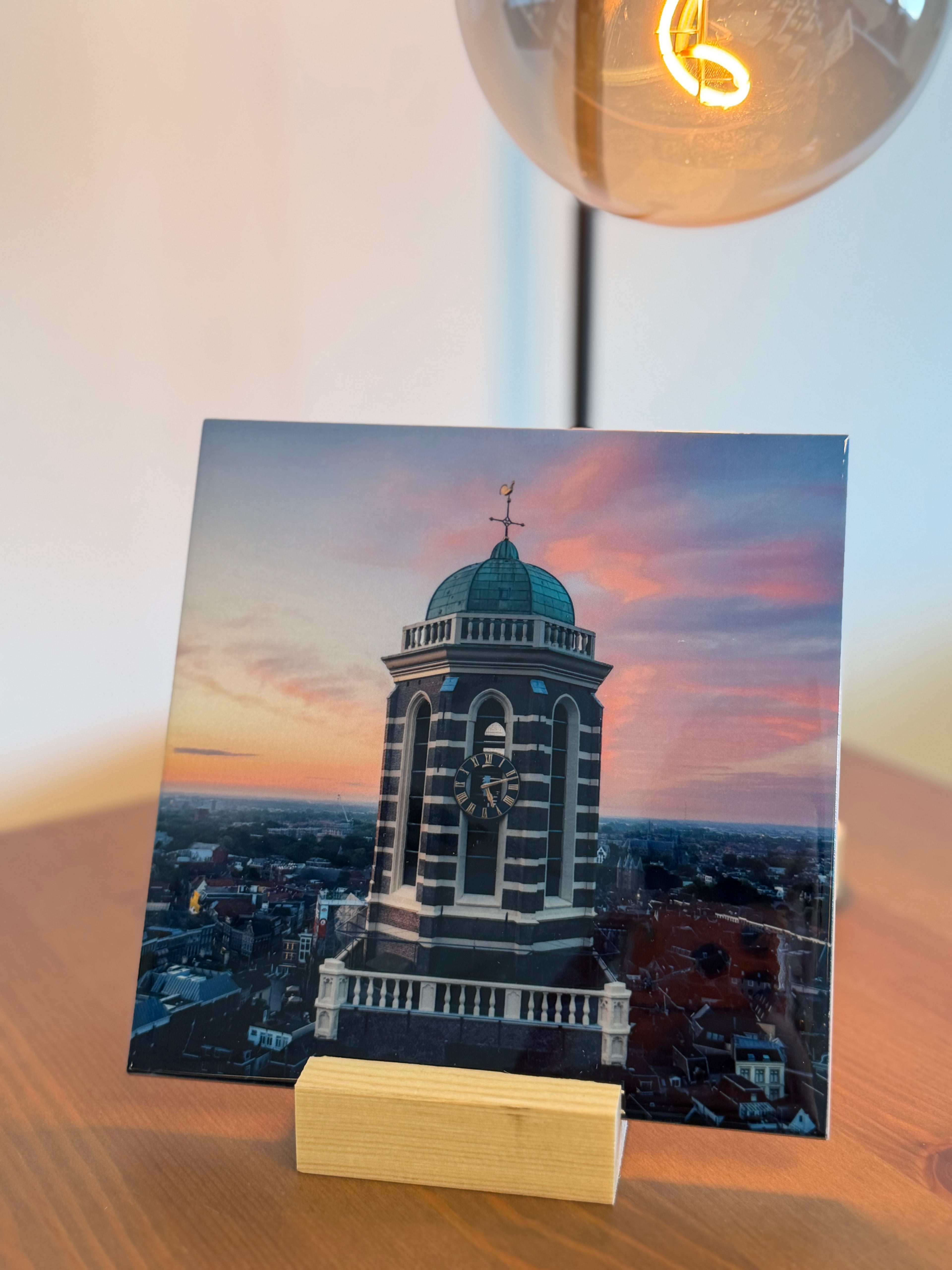 "Peperbus in zonsopkomst' tegel (15x15 CM)